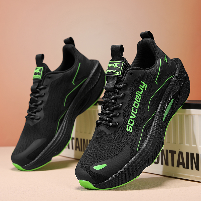 Sneakers Suburb Hill Trip, con - Outdoor Adventure Wear recensione e prezzo